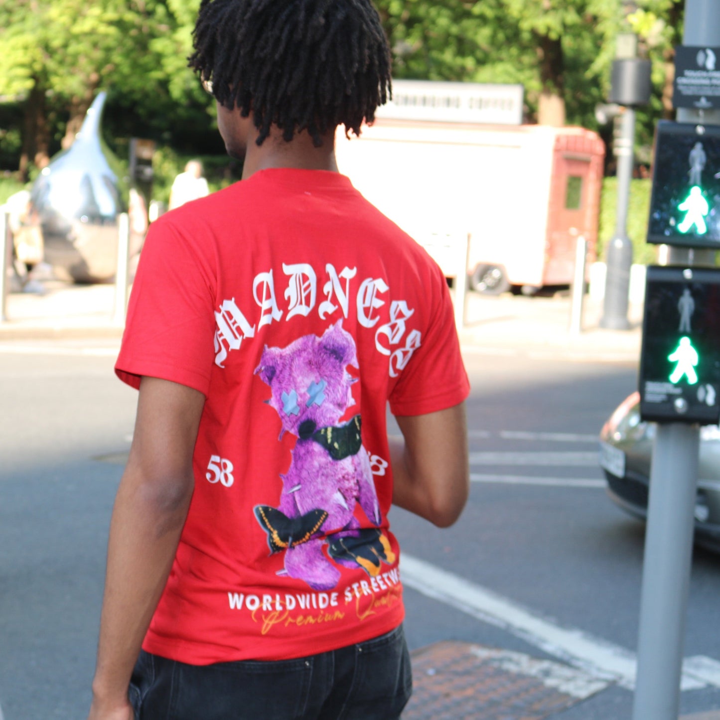 Grandeur Tee - Cardinal