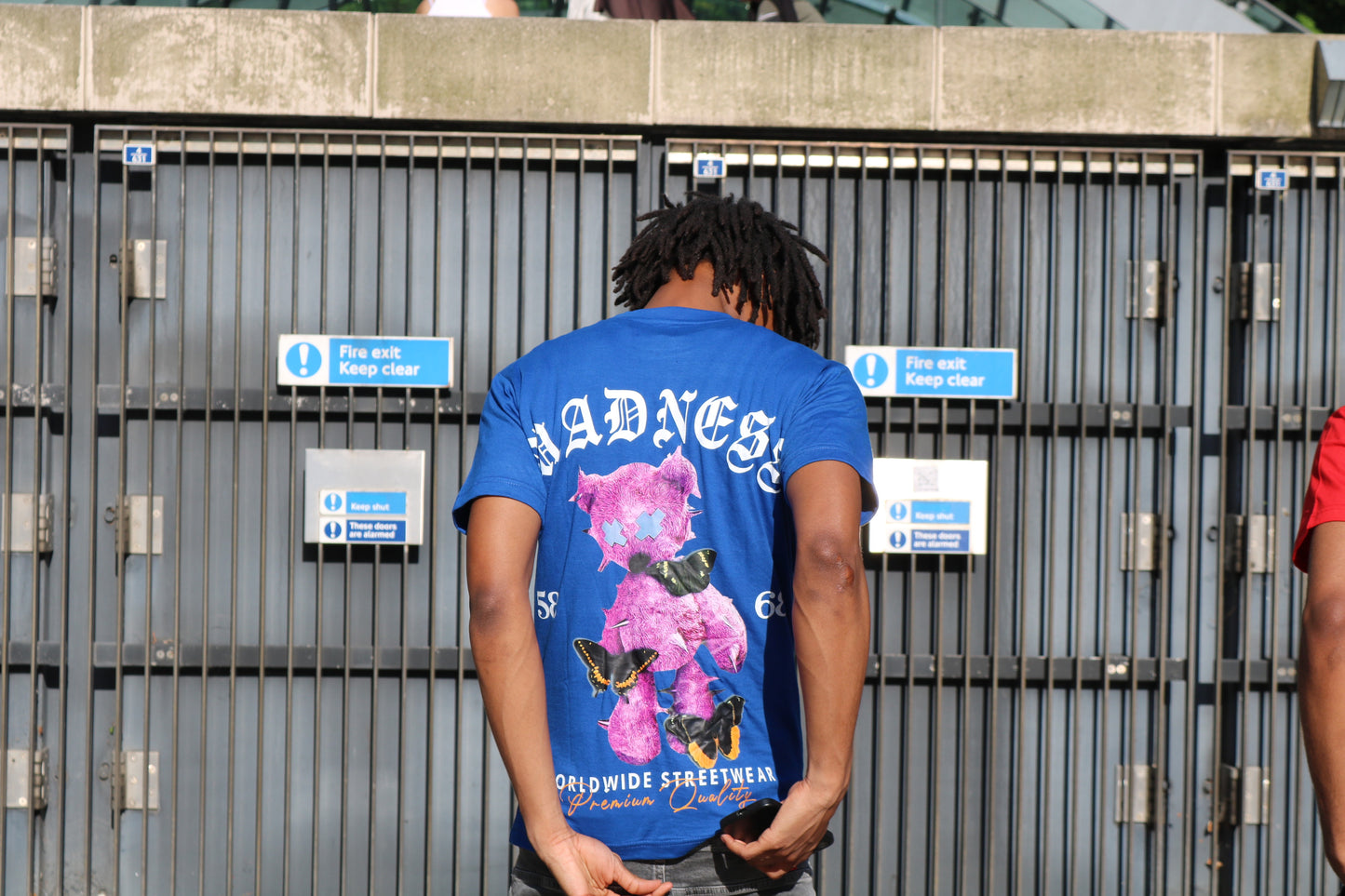 Grandeur Tee - Azure