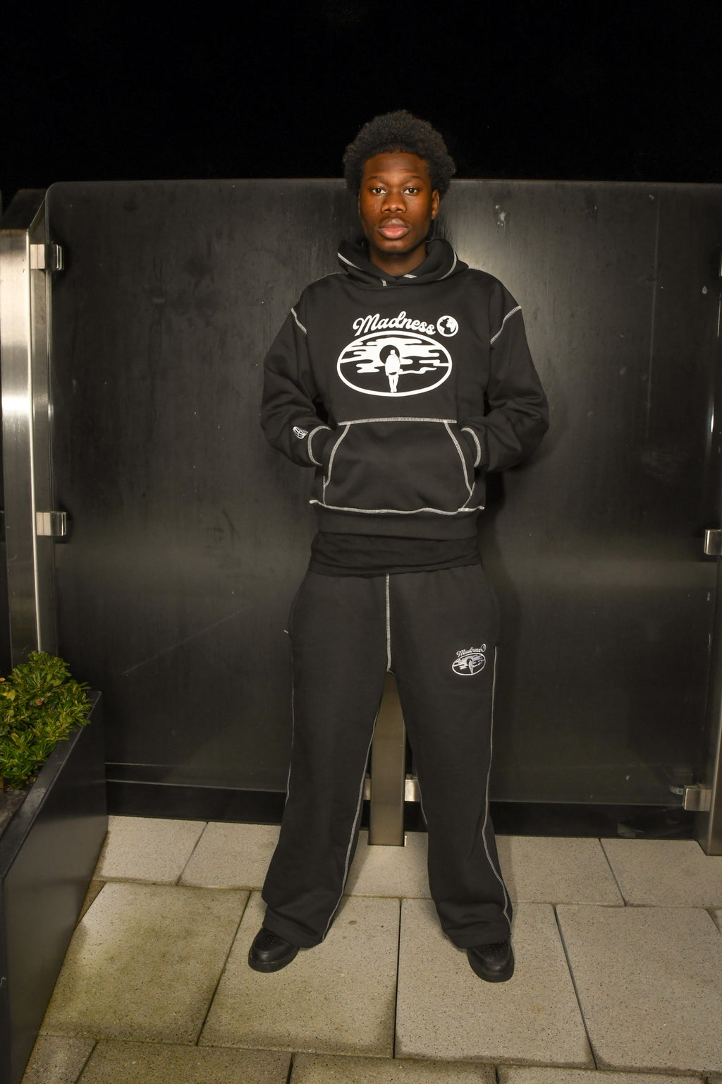 LIMITLESS HOODIE BLACKOUT